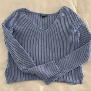 wild fable light blue V-Neck Ribbed Sweater size M